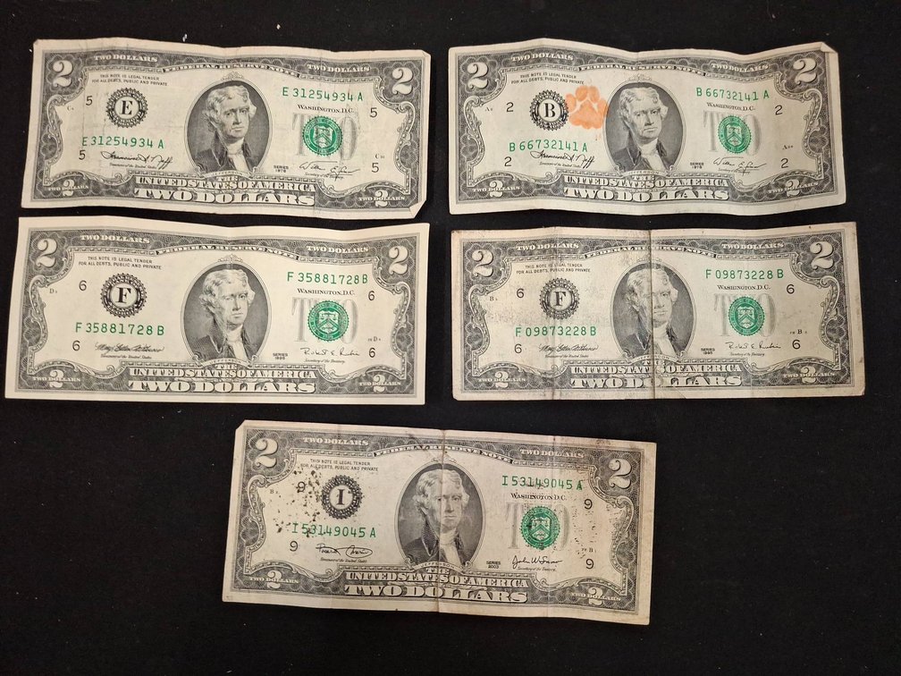 Five $2 United States Notes, Mixed Series