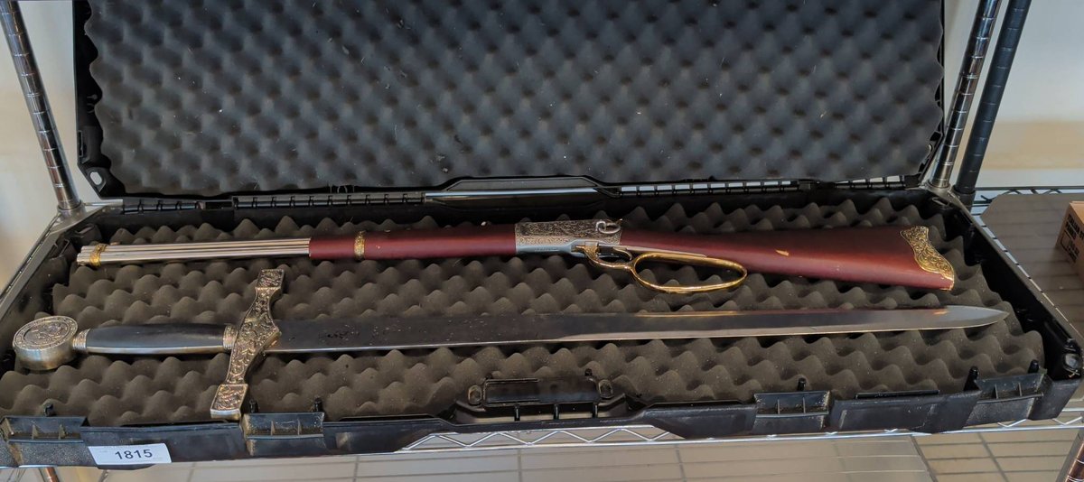 John Wayne Model 92 Rifle replica & Excalibur Sword