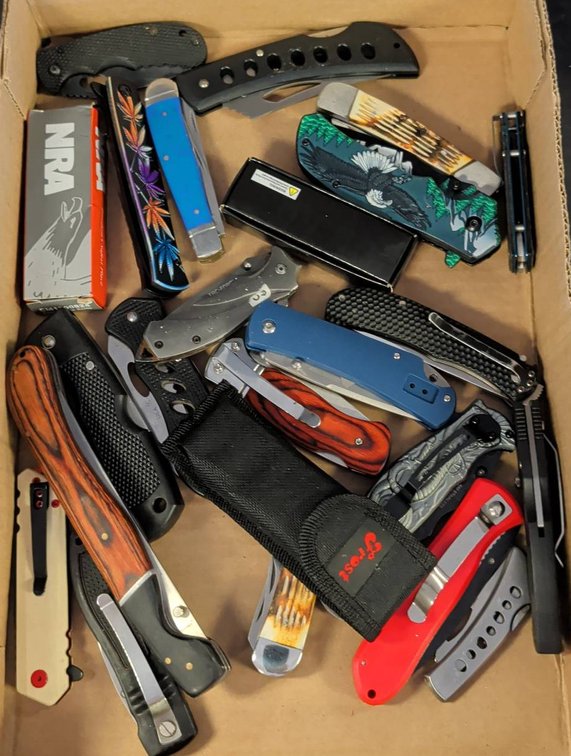 Pocket and Folding Knives Lot