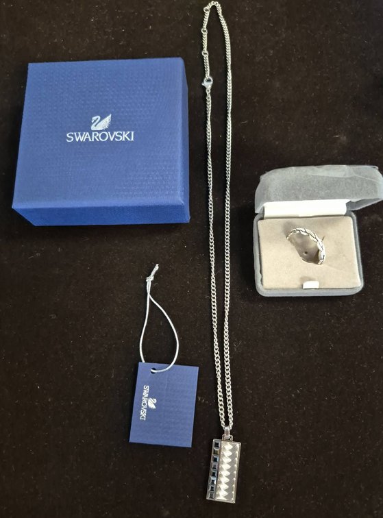 Swarovski Necklace With Pendant & Braided Ring