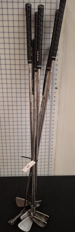 PING Golf Club Set With Eye 2 Irons And Putter