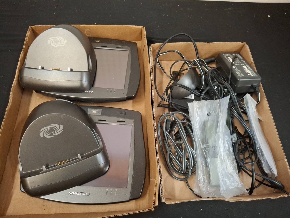 2 Crestron TPMC-8X-DS Units, Parts & Cables