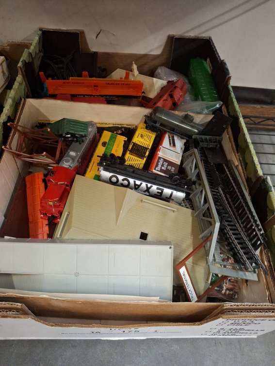 Model Train Cars & Tracks Assorted