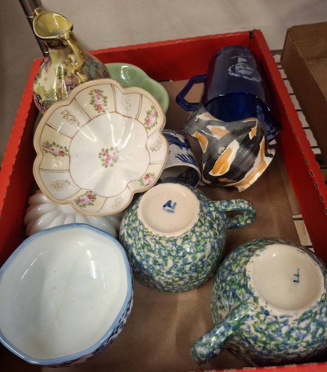 Decorative Ceramic and Glassware Lot