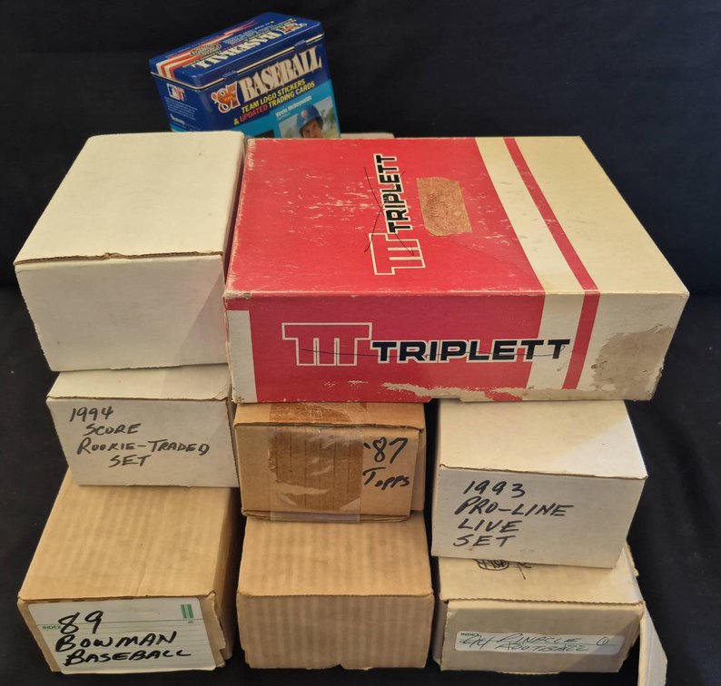 Sports Trading Card Lot, Baseball & Football