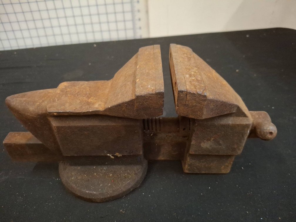 Craftsman 5242 Bench Vise Cast Iron