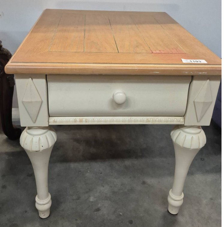 Carlin City Furniture White Accent Table with Drawer