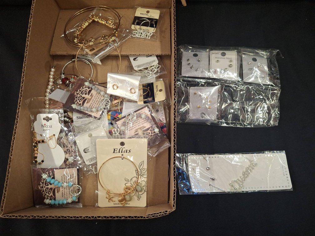 Costume Jewelry Lot Assorted Earrings Bracelets