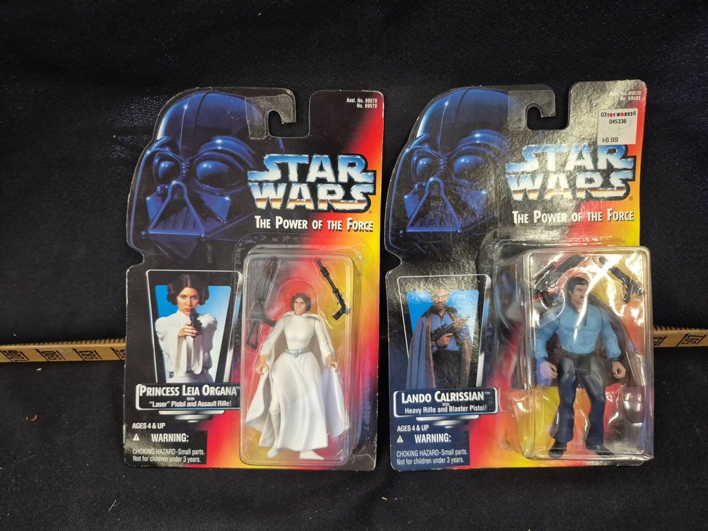 Star Wars Power of the Force Leia & Lando Figures
