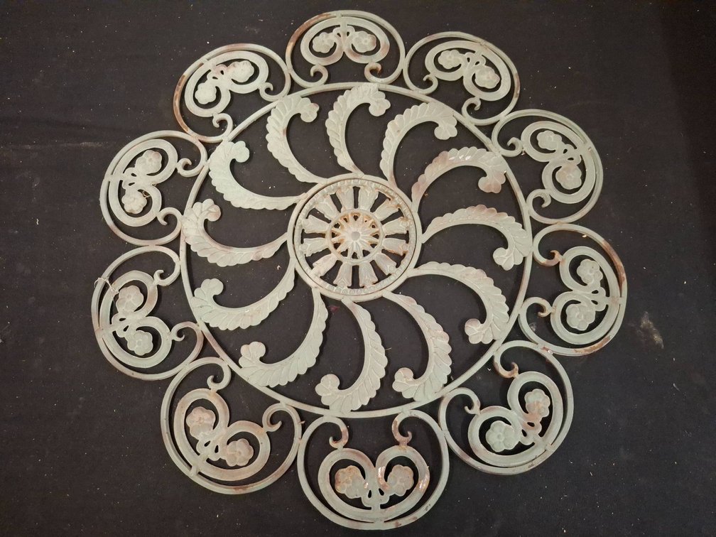 Ornate Cast Iron Decorative Grille, 20 Inches