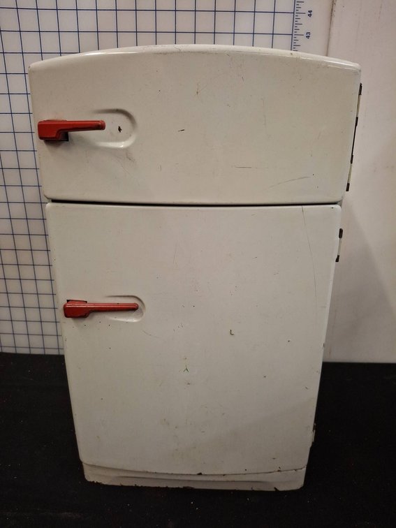 Metal Toy Refrigerator with Red Handles, 10"×6"×17"