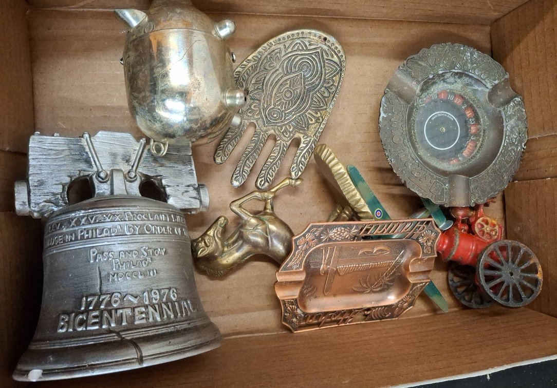 Metal Collectibles and Decor Items Lot