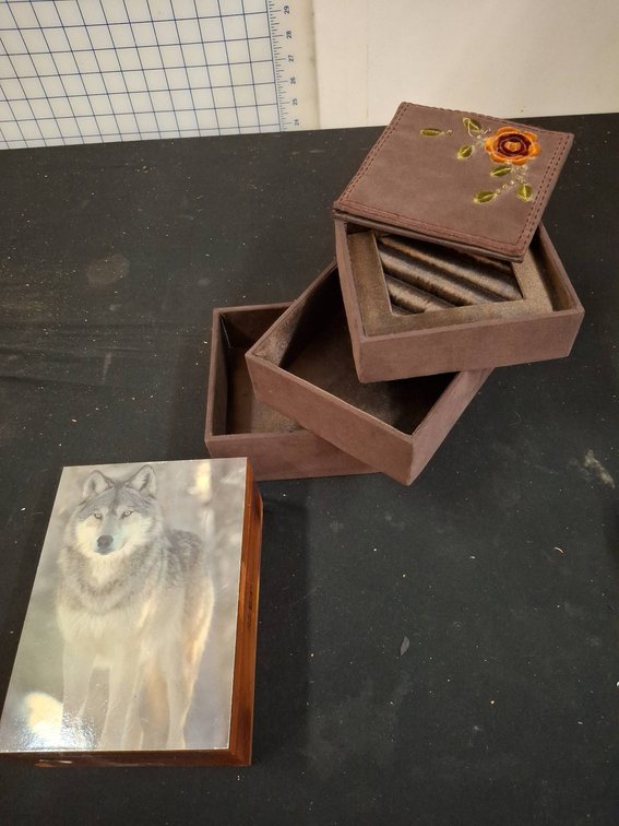 Jewelry and Wood Keepsake Boxes, Mixed Lot