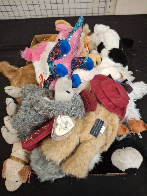 TY Beanie Babies & Boyds Plush Lot, 16 Pieces