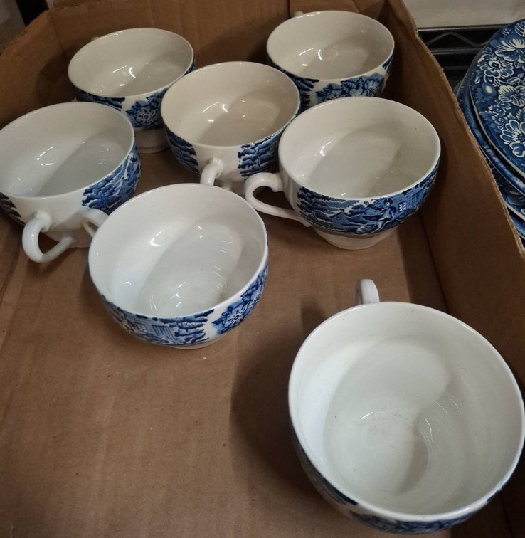 7 Blue and White England Tea Cups
