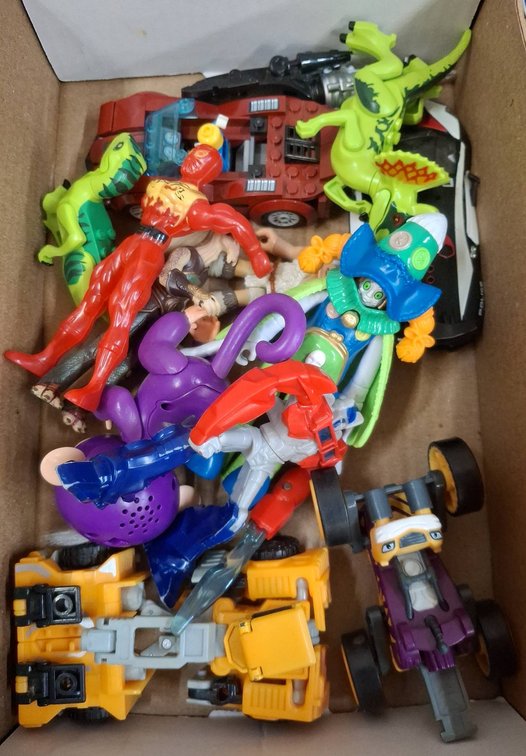 Mixed Action Figures & Toys