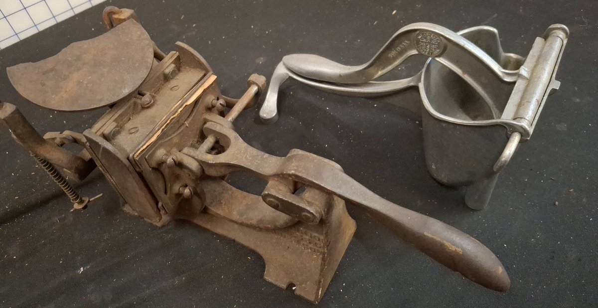Wear-Ever Aluminum Juicer & Junior Press Co. Press