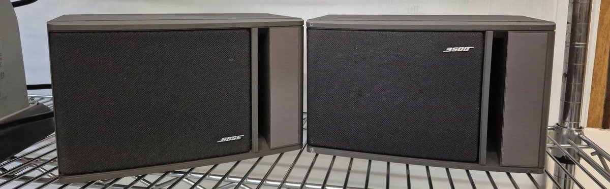 Bose Model 141 Speakers Pair Black
