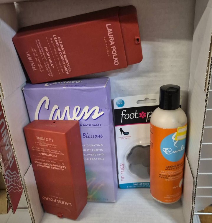 Bath & Body Lot: Laura Polko, Caren, Curls, Foot Petals