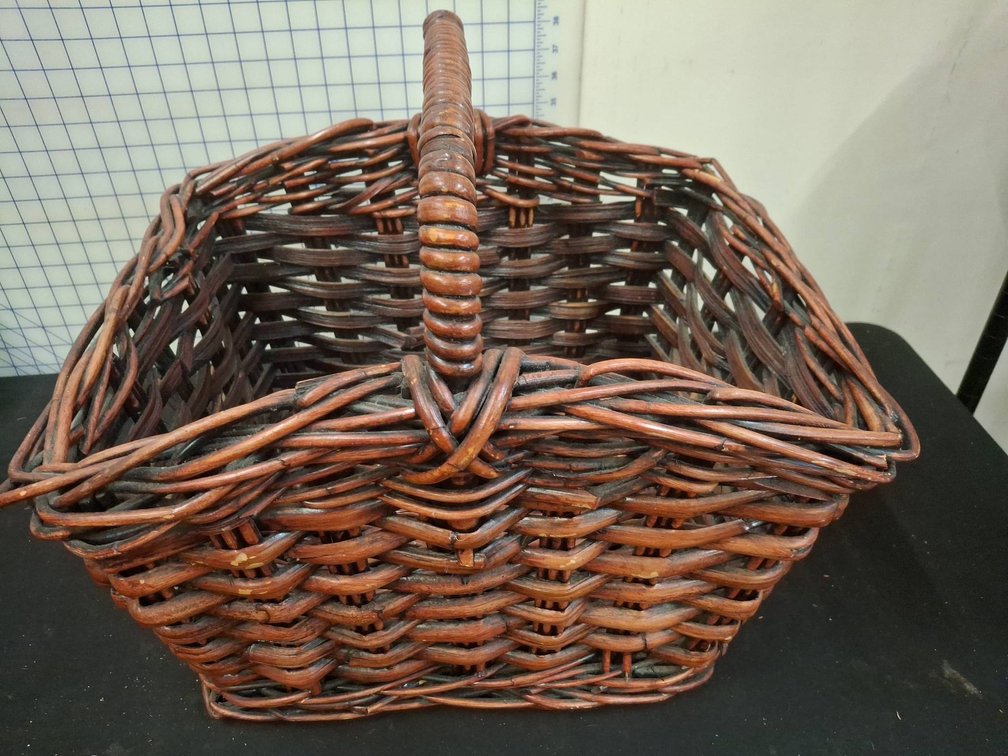 Woven Wicker Basket with Handle 19"×15"×16"