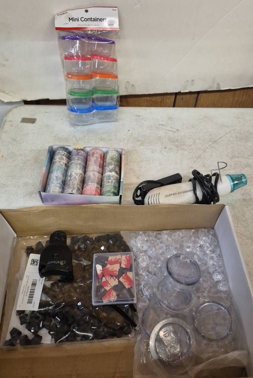 Craft Lot: Mini Containers, Washi Tape, Heat Tool