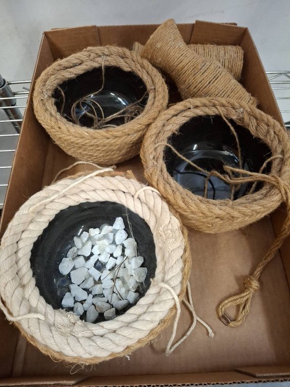 3 Rope-Wrapped Hanging Planters & Twine