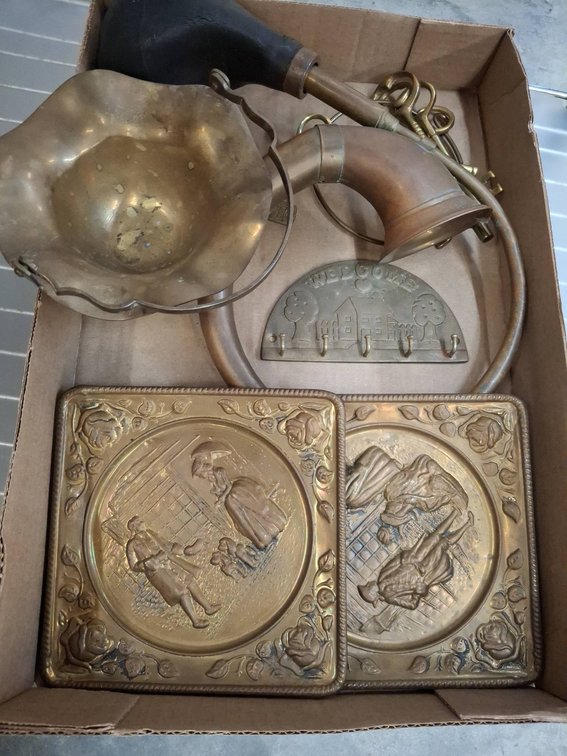 Brass Decor Lot Plates Horn Keys