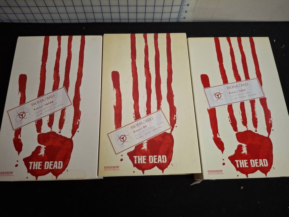 Sideshow The Dead Zombie Figure Trio In Boxes