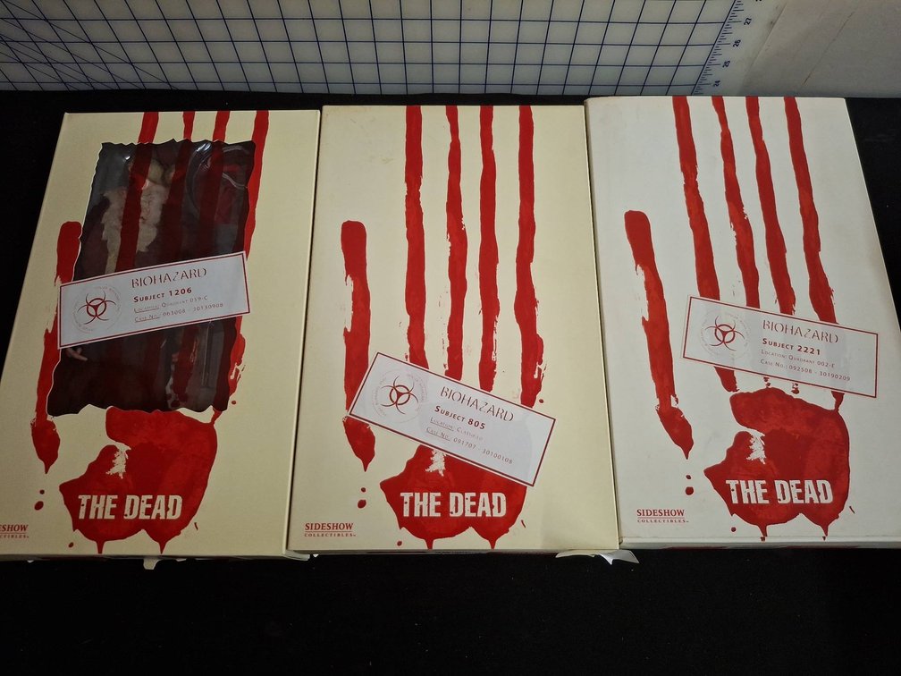 Sideshow The Dead Biohazard Figure Lot of 3