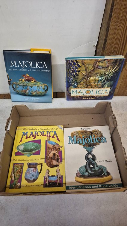 4 Majolica Pottery Reference Books