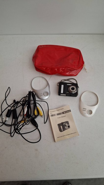 Polaroid i633 Digital Camera with Accessories