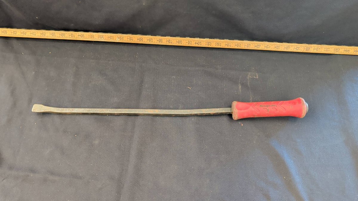 Snap-on Pry Bar With Red Handle Approx. 18"
