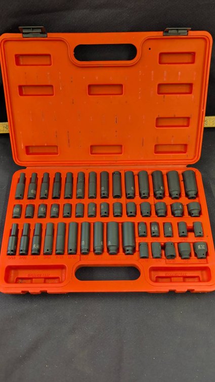 Sunex Tools Socket Set With Red Case