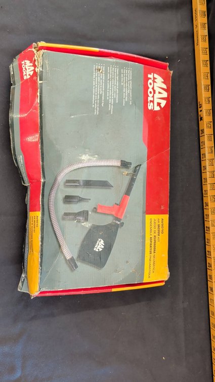 MAC Tools AV9010 Air Vacuum Kit in Box
