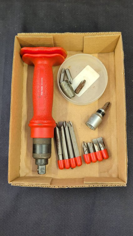 Mac Tools SXID9K Impact Driver Set with Bits