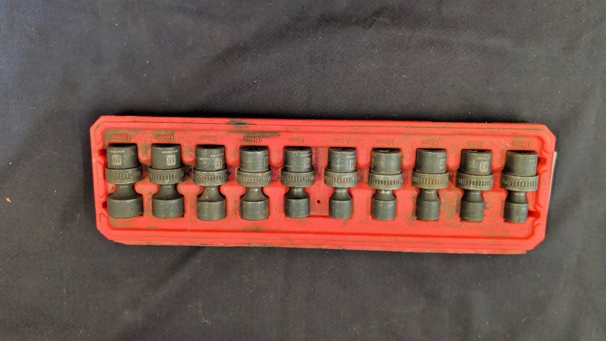 Matpower 10-19mm 1/2" Drive Socket Set in Tray