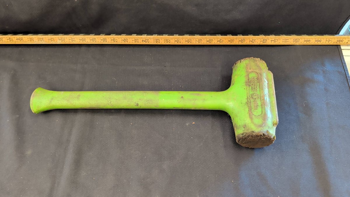 Nupla Dead Blow Mallet 14-Inch Green