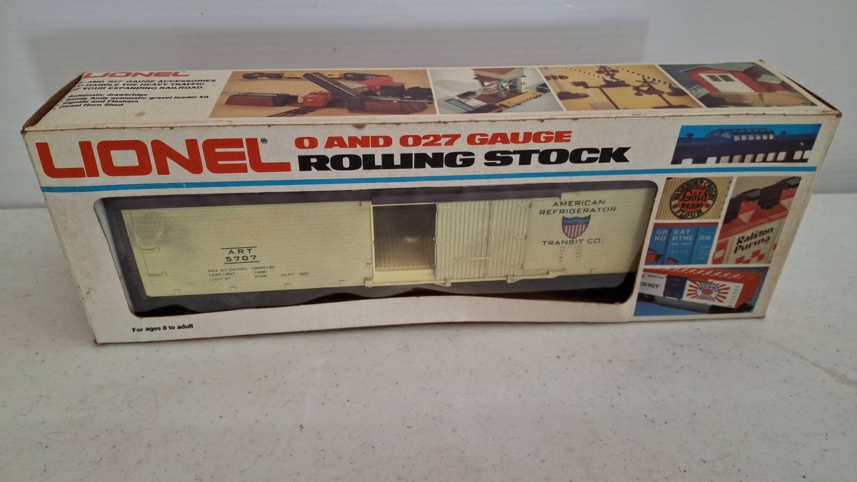 Lionel O/027 ART 57027 Boxcar Rolling Stock NIB