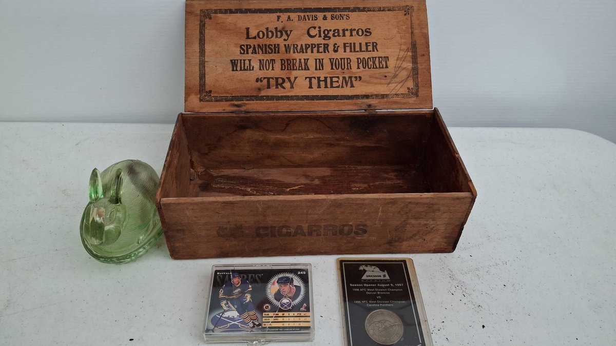 Cigar Box, Glass Rabbit & Collectible Cards Lot