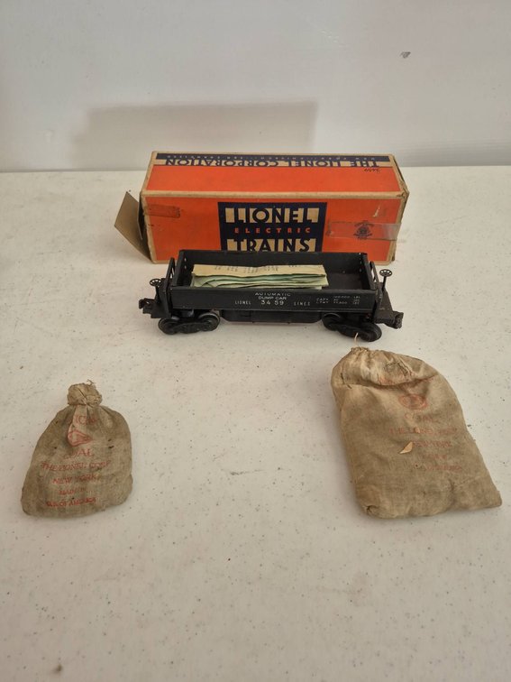 Lionel 3459 Automatic Dump Car W/ Box & Coal Bags