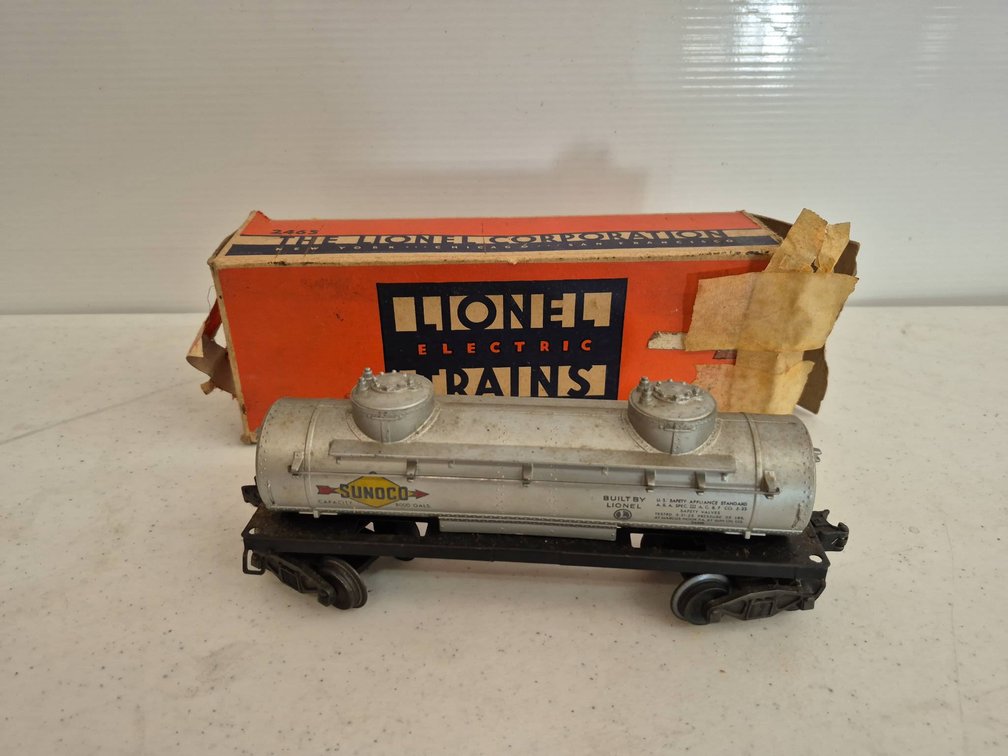 Lionel 2465 Sunoco Tank Car With Box
