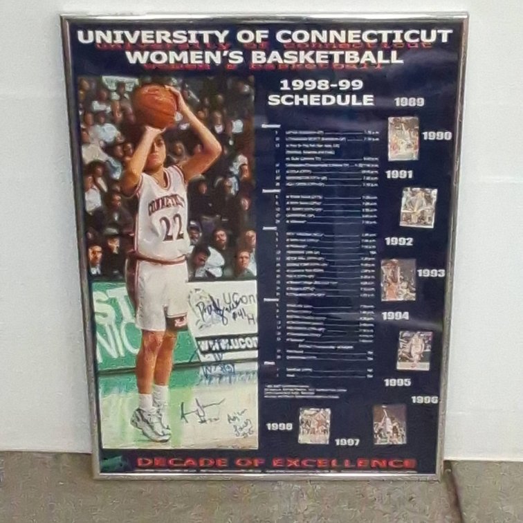 UConn Women's Basketball 1998-99 18x25 Poster