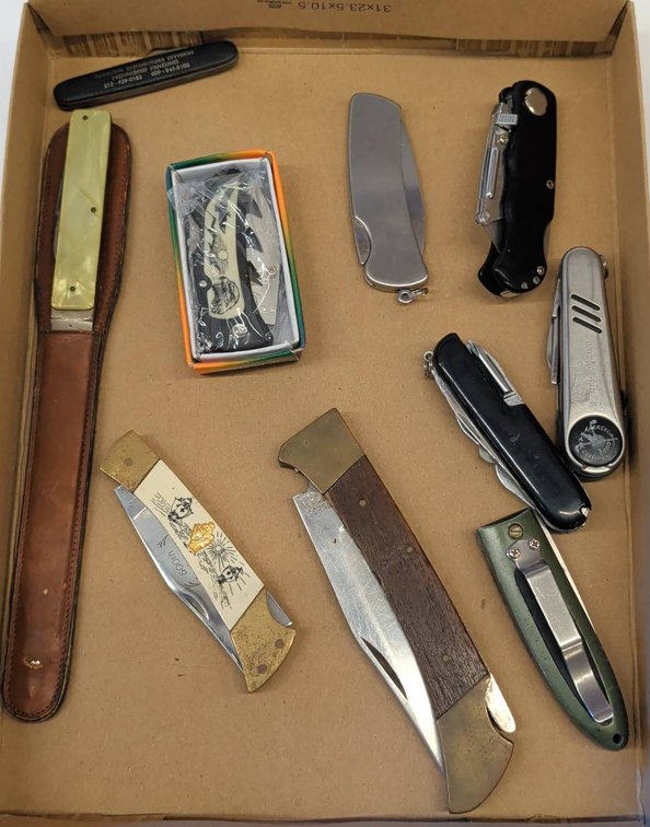 Pocket Knives And Multi-Tools Lot