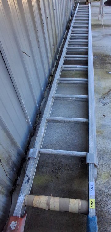 38 Ft Aluminum Extension Ladder