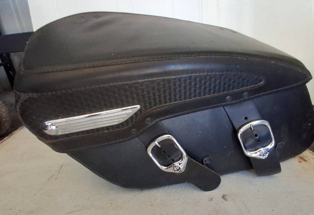 Harley-Davidson Hard Saddlebags Black Pair