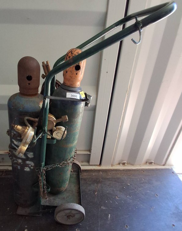 Oxygen Acetylene Torch Set on Cart
