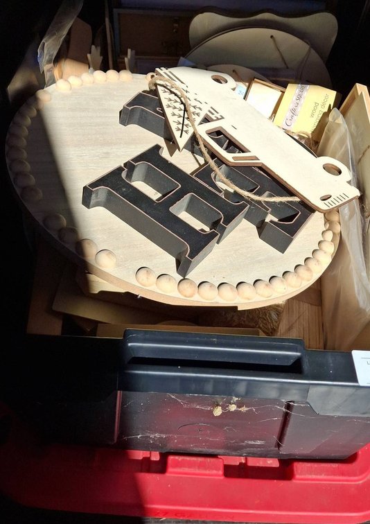 Wooden Craft Decor Pieces