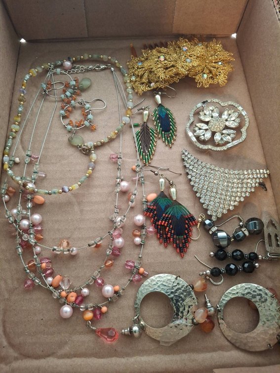 Costume Jewelry Lot With Earrings & Necklaces