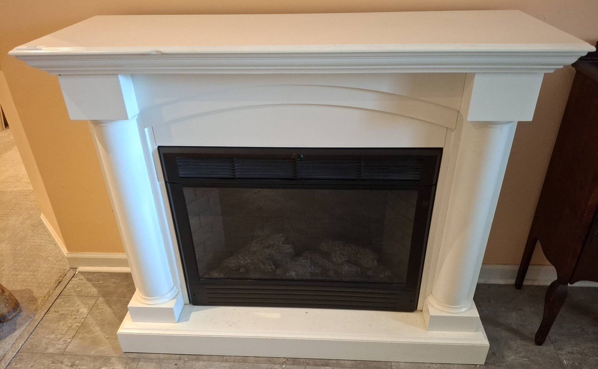 White Fireplace Mantel with Glass Front Insert