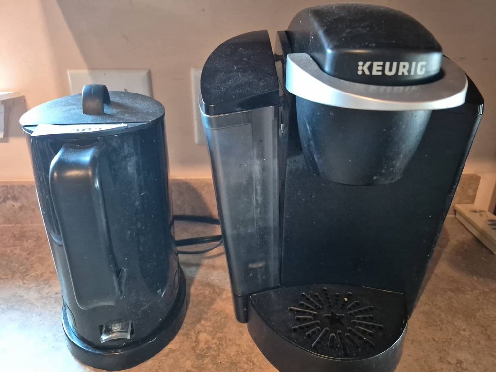 Keurig Coffee Maker & Bodum Electric Kettle